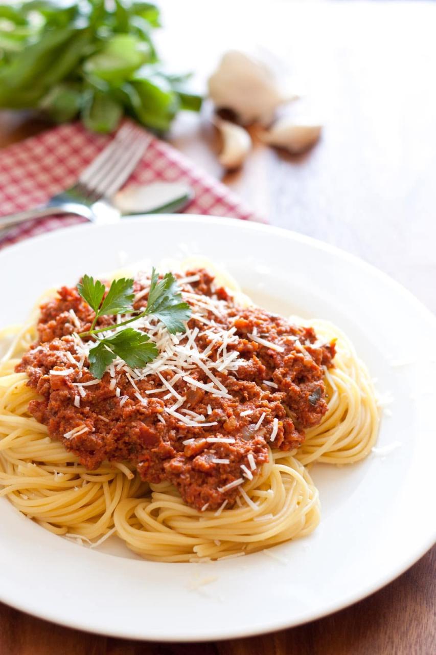 Spaghetti With Meat Sauce - Authentic Italian Style - Cooking Classy